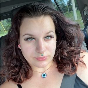 Meet your Posher, Makenzie
